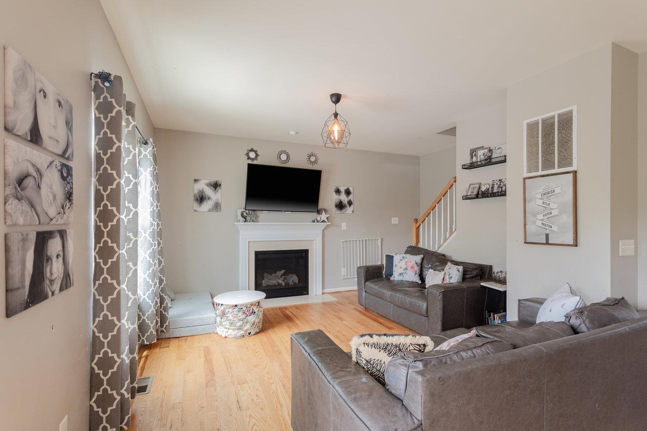 160 JILLIAN LN, PENN LAIRD, Virginia 22846, 5 Bedrooms Bedrooms, ,3 BathroomsBathrooms,Residential,160 JILLIAN LN,665643 MLS # 665643