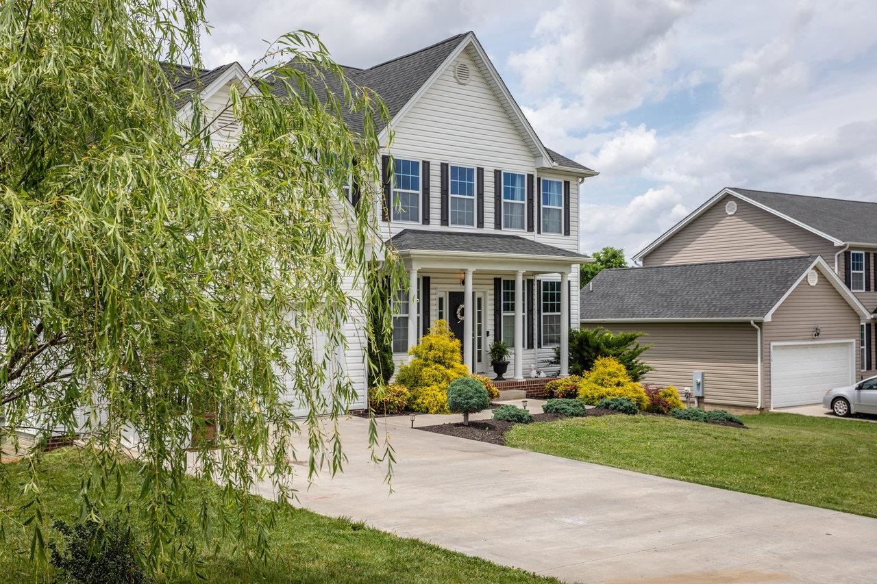 160 JILLIAN LN, PENN LAIRD, Virginia 22846, 5 Bedrooms Bedrooms, ,3 BathroomsBathrooms,Residential,160 JILLIAN LN,665643 MLS # 665643