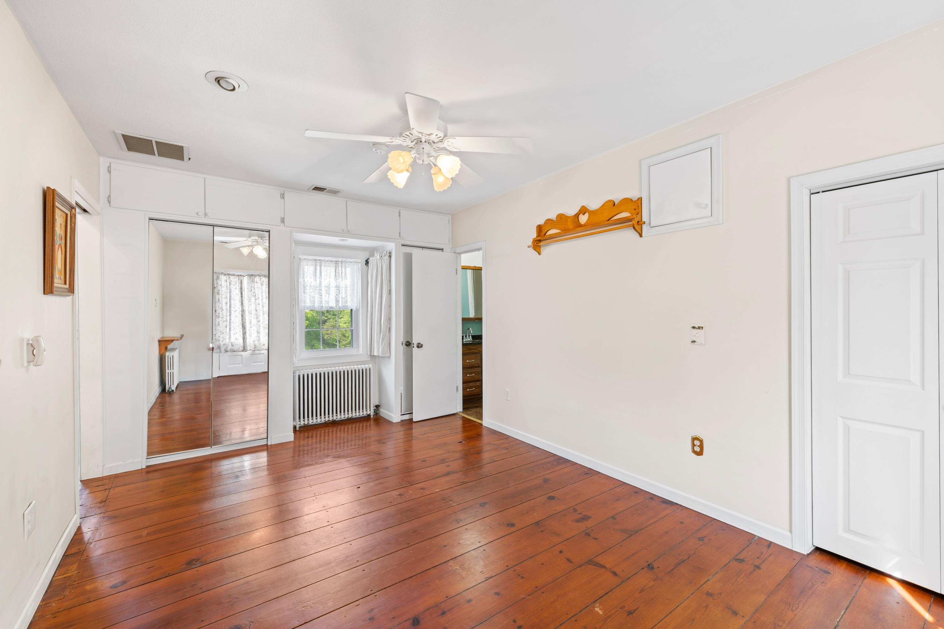 887 NATURAL CHIMNEYS RD, MOUNT SOLON, Virginia 22843, 4 Bedrooms Bedrooms, ,3 BathroomsBathrooms,Residential,887 NATURAL CHIMNEYS RD,665647 MLS # 665647