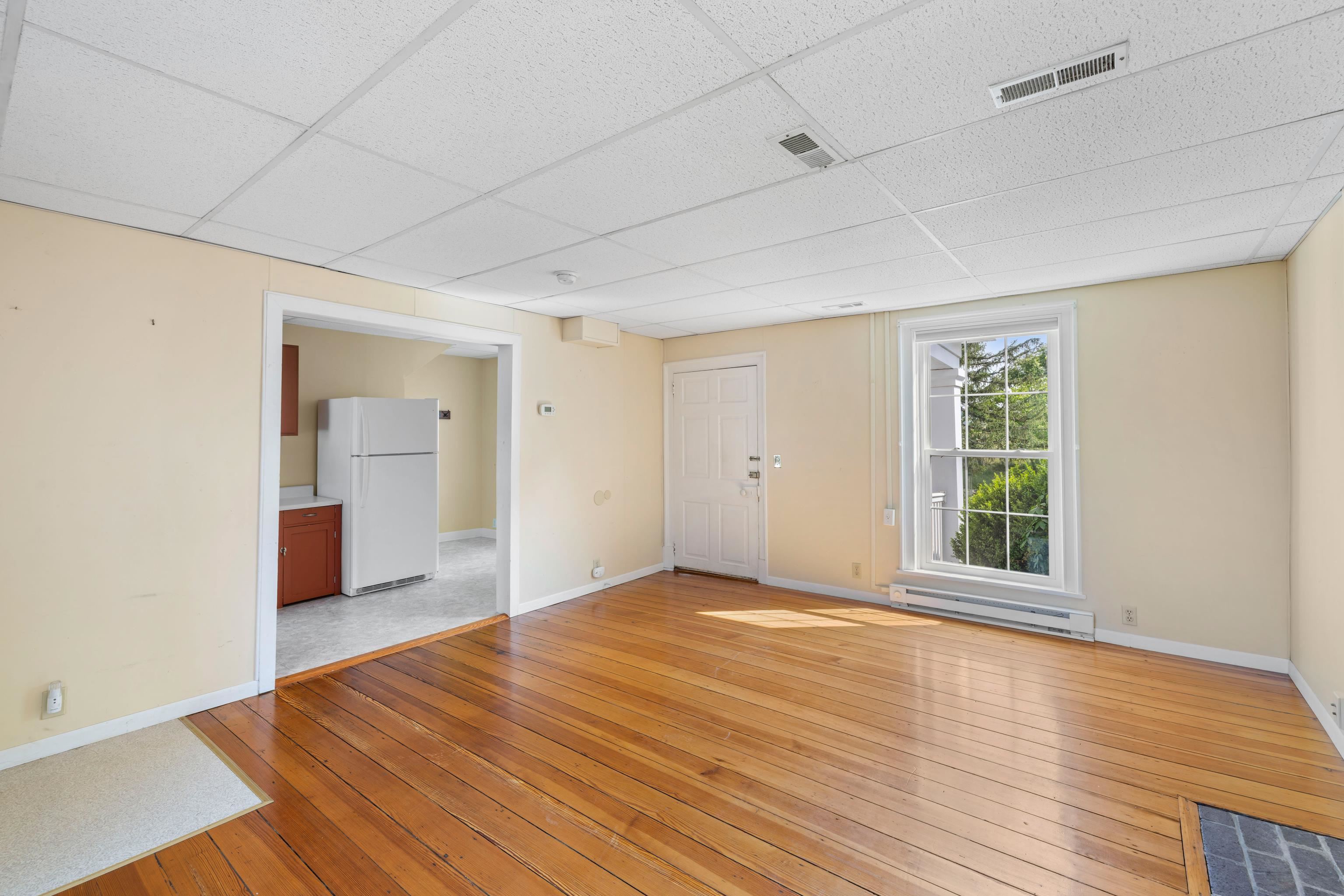 887 NATURAL CHIMNEYS RD, MOUNT SOLON, Virginia 22843, 4 Bedrooms Bedrooms, ,3 BathroomsBathrooms,Residential,887 NATURAL CHIMNEYS RD,665647 MLS # 665647