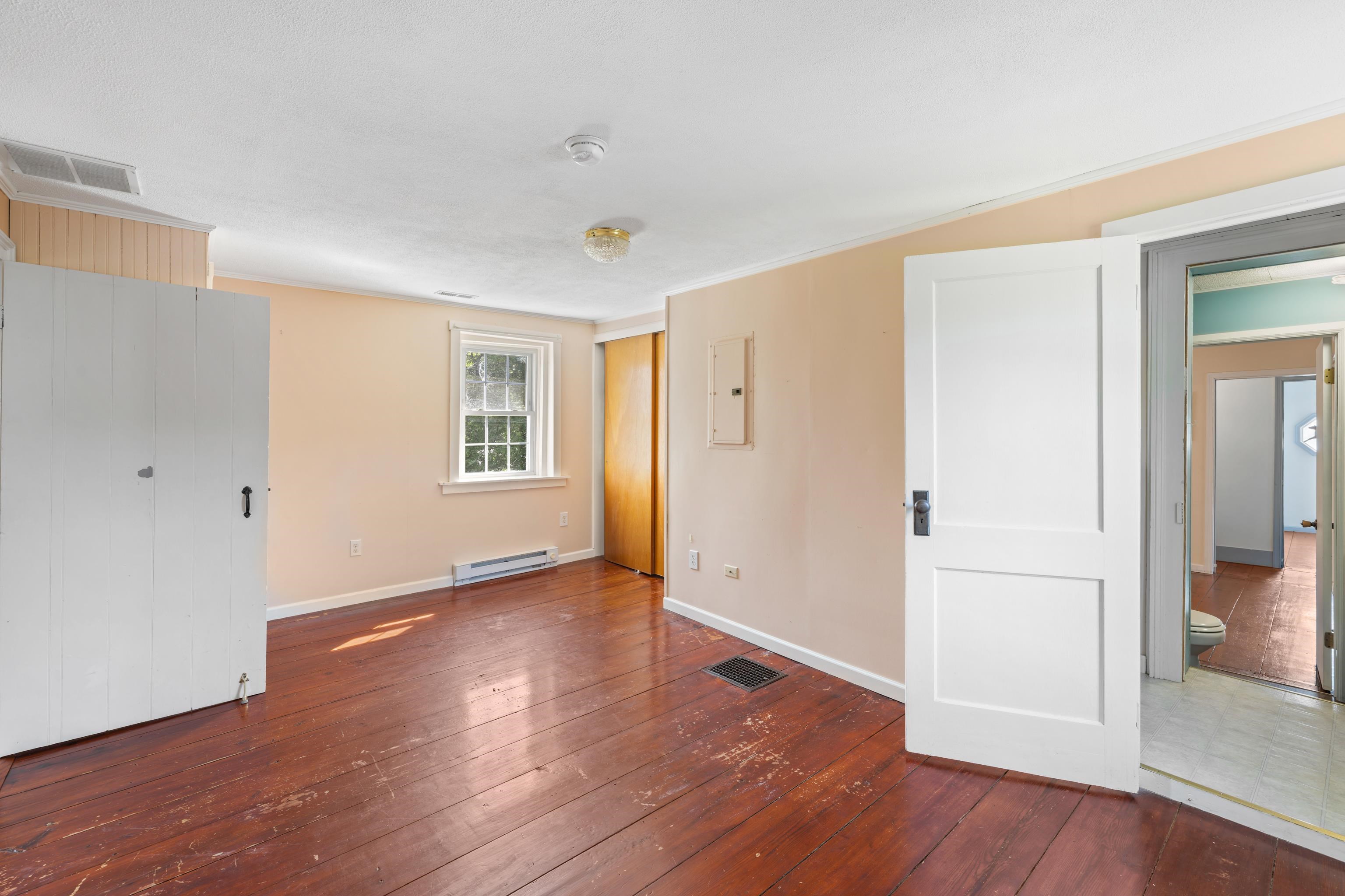 887 NATURAL CHIMNEYS RD, MOUNT SOLON, Virginia 22843, 4 Bedrooms Bedrooms, ,3 BathroomsBathrooms,Residential,887 NATURAL CHIMNEYS RD,665647 MLS # 665647