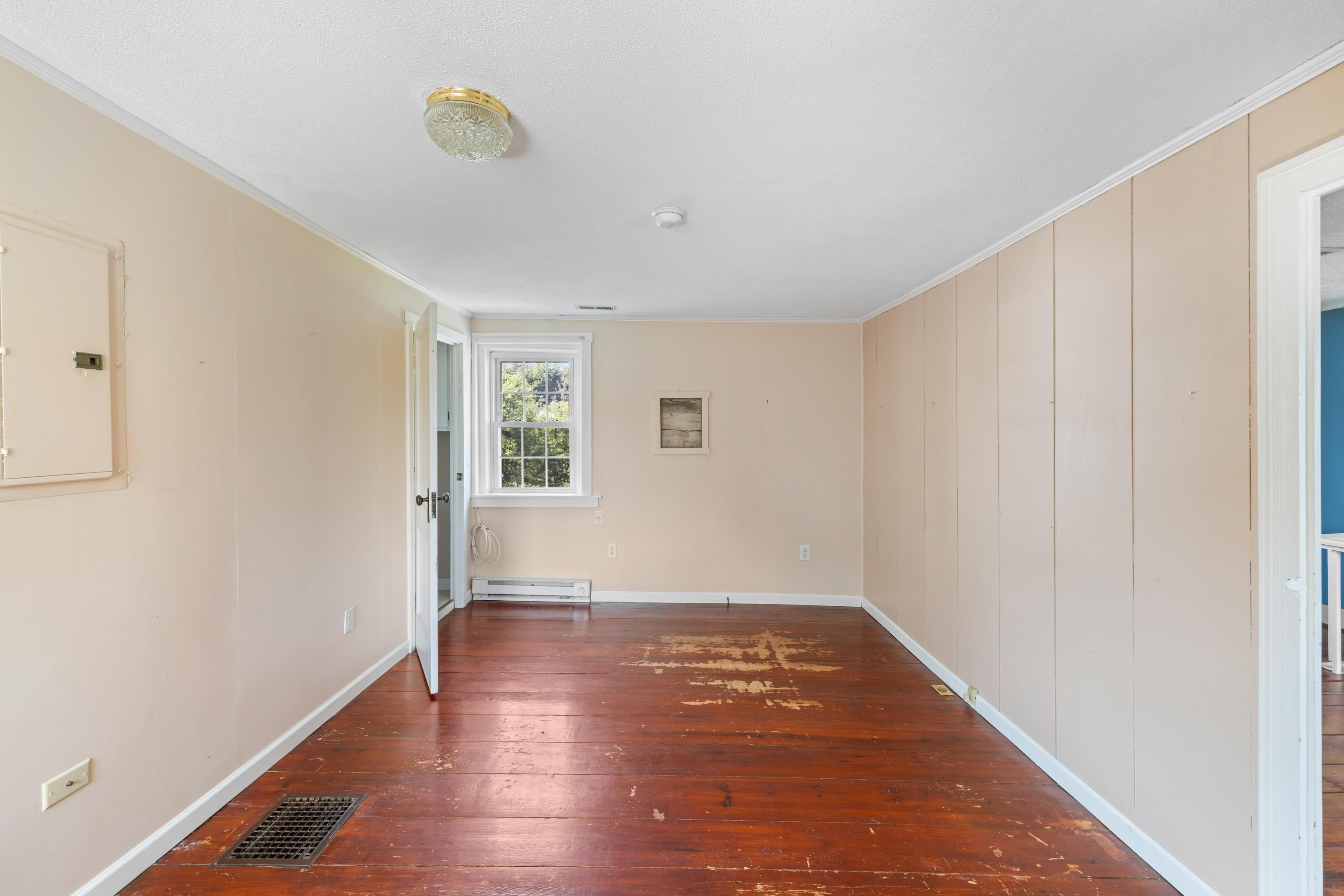 887 NATURAL CHIMNEYS RD, MOUNT SOLON, Virginia 22843, 4 Bedrooms Bedrooms, ,3 BathroomsBathrooms,Residential,887 NATURAL CHIMNEYS RD,665647 MLS # 665647