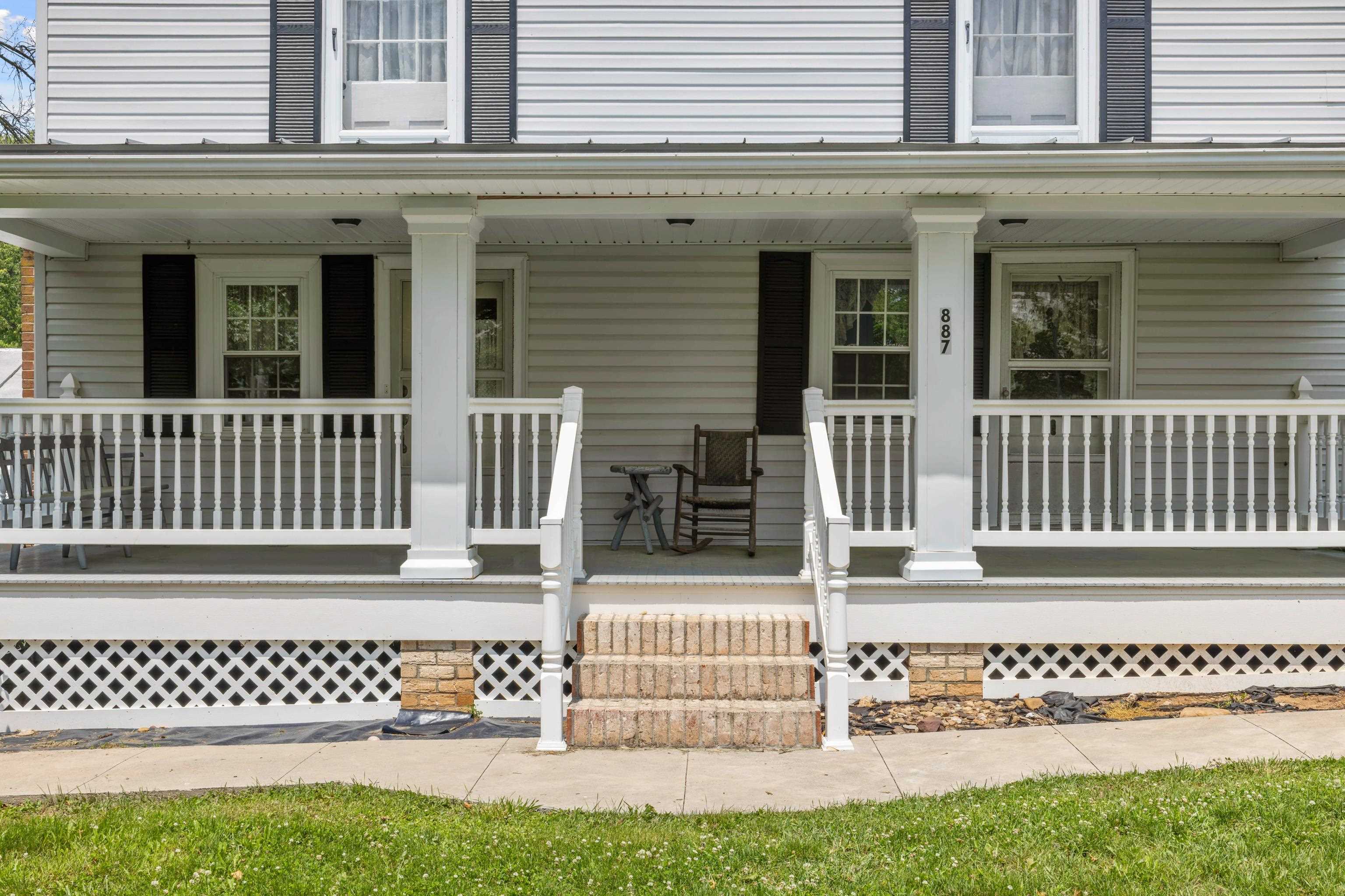 887 NATURAL CHIMNEYS RD, MOUNT SOLON, Virginia 22843, 4 Bedrooms Bedrooms, ,3 BathroomsBathrooms,Residential,887 NATURAL CHIMNEYS RD,665647 MLS # 665647