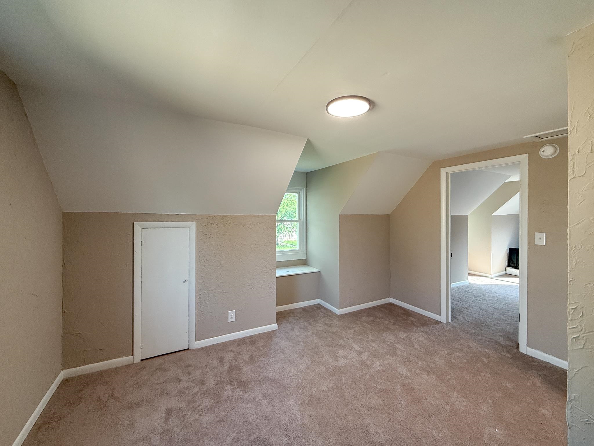 405 LOUDOUN AVE, WAYNESBORO, Virginia 22980, 3 Bedrooms Bedrooms, ,1 BathroomBathrooms,Residential,405 LOUDOUN AVE,665654 MLS # 665654