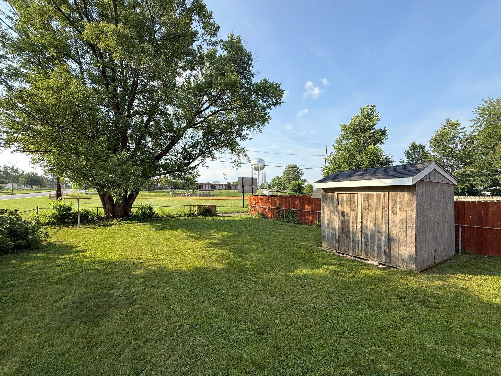 405 LOUDOUN AVE, WAYNESBORO, Virginia 22980, 3 Bedrooms Bedrooms, ,1 BathroomBathrooms,Residential,405 LOUDOUN AVE,665654 MLS # 665654