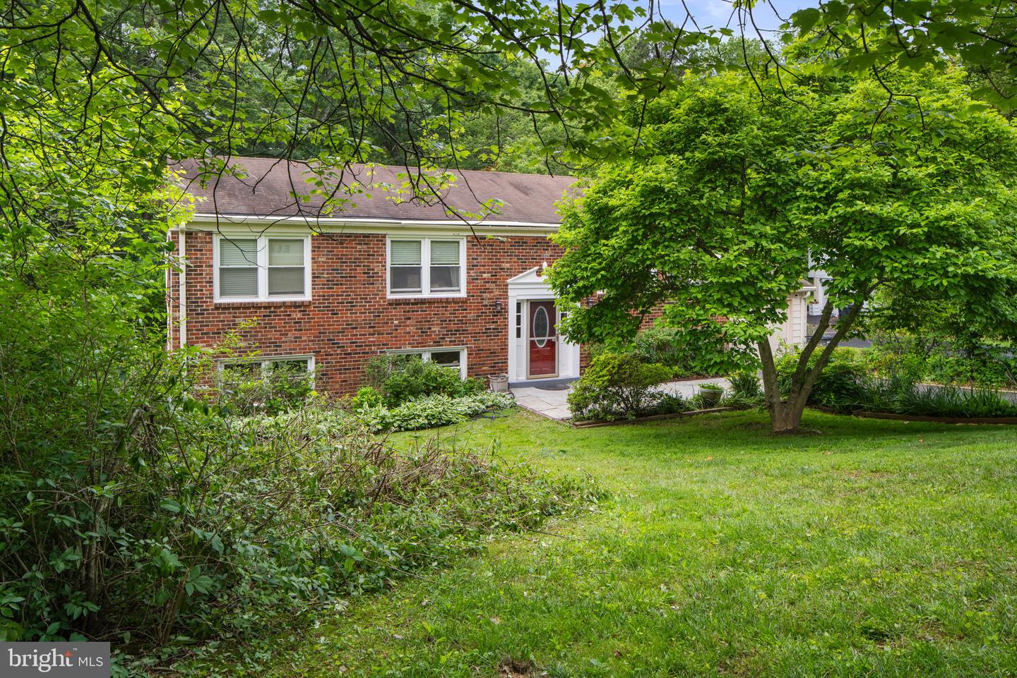 1806 CRANBERRY LN, RESTON, Virginia 20191, 4 Bedrooms Bedrooms, ,3 BathroomsBathrooms,Residential,For sale,1806 CRANBERRY LN,VAFX2238020 MLS # VAFX2238020