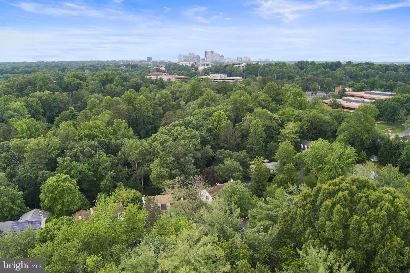 1806 CRANBERRY LN, RESTON, Virginia 20191, 4 Bedrooms Bedrooms, ,3 BathroomsBathrooms,Residential,For sale,1806 CRANBERRY LN,VAFX2238020 MLS # VAFX2238020