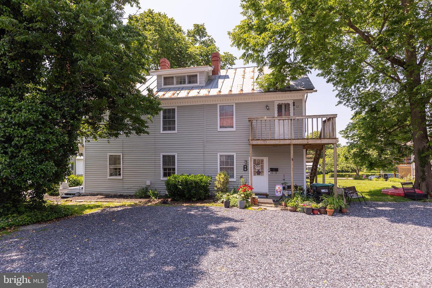201 CAPON ST, STRASBURG, Virginia 22657, 4 Bedrooms Bedrooms, 10 Rooms Rooms,2 BathroomsBathrooms,Residential,For sale,201 CAPON ST,VASH2011322 MLS # VASH2011322