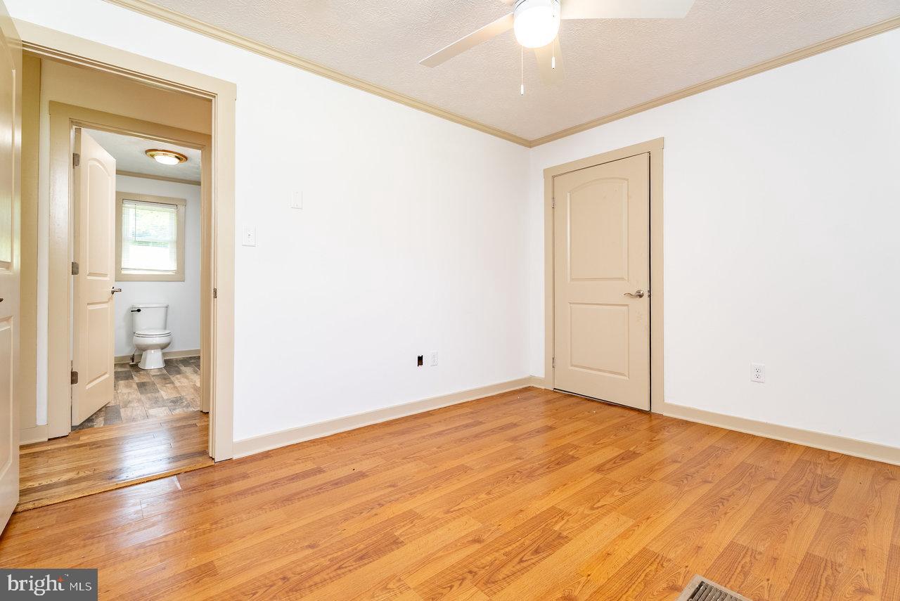 192 JACKSON AVE, NEW MARKET, Virginia 22844, 4 Bedrooms Bedrooms, ,2 BathroomsBathrooms,Residential,For sale,192 JACKSON AVE,VASH2011336 MLS # VASH2011336
