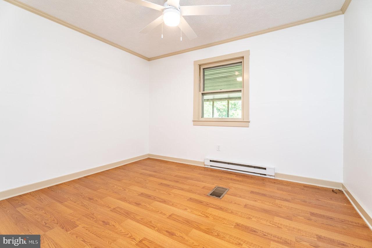 192 JACKSON AVE, NEW MARKET, Virginia 22844, 4 Bedrooms Bedrooms, ,2 BathroomsBathrooms,Residential,For sale,192 JACKSON AVE,VASH2011336 MLS # VASH2011336