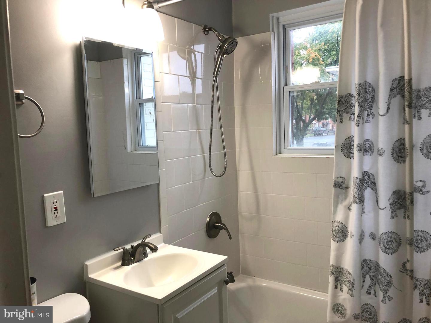 5035 SARGENT RD NE, WASHINGTON, District Of Columbia 20017, 3 Bedrooms Bedrooms, ,2 BathroomsBathrooms,Residential,For sale,5035 SARGENT RD NE,DCDC2200632 MLS # DCDC2200632