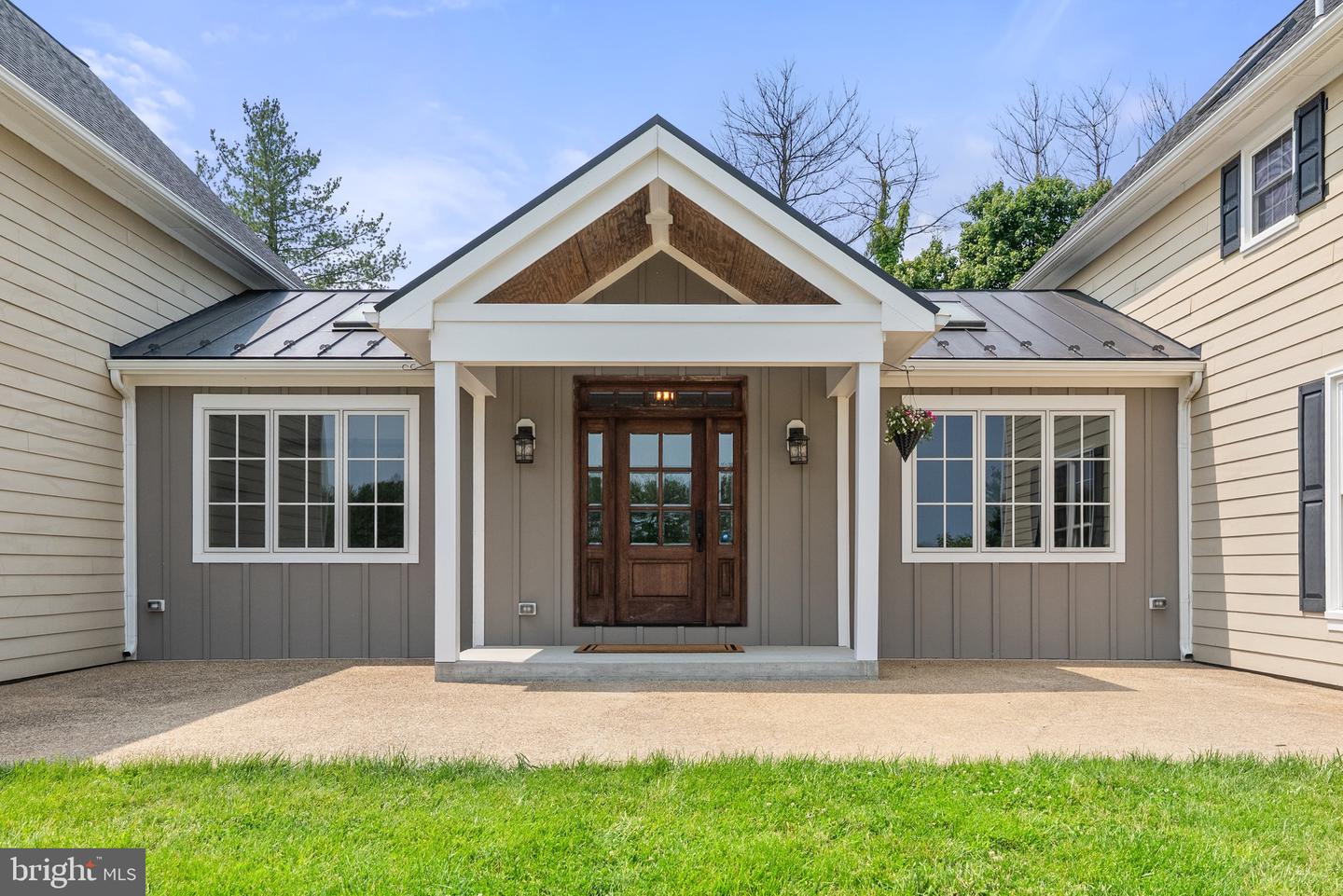 21073 ST LOUIS RD, MIDDLEBURG, Virginia 20117, 4 Bedrooms Bedrooms, ,3 BathroomsBathrooms,Residential,For sale,21073 ST LOUIS RD,VALO2096552 MLS # VALO2096552