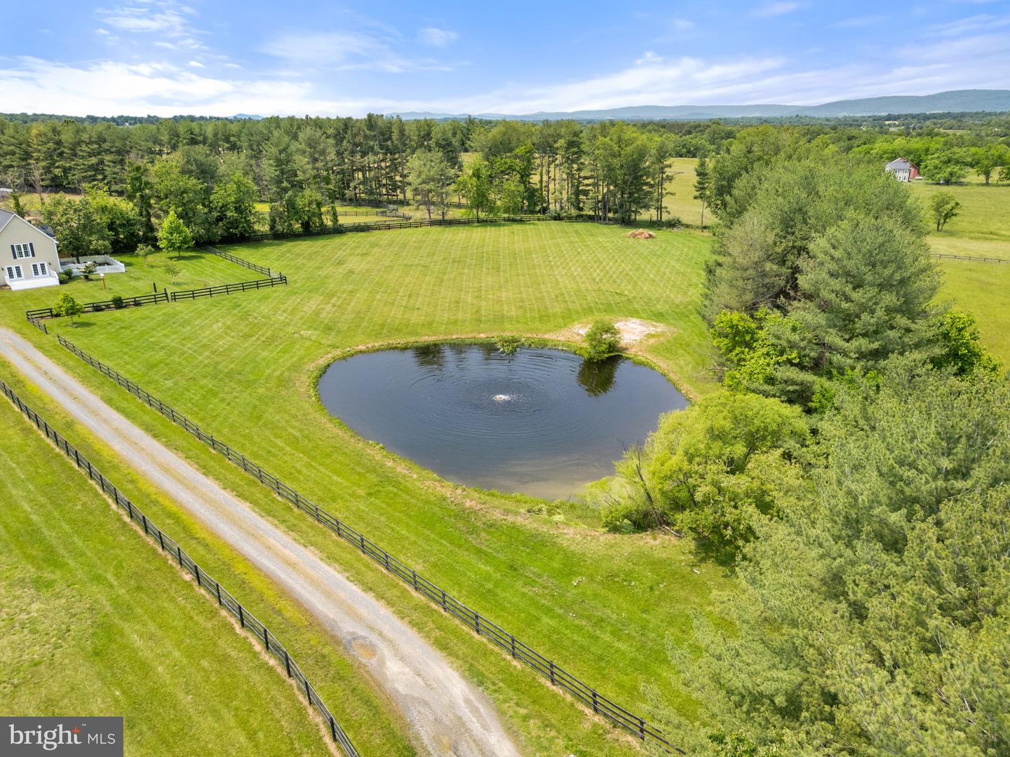 21073 ST LOUIS RD, MIDDLEBURG, Virginia 20117, 4 Bedrooms Bedrooms, ,3 BathroomsBathrooms,Residential,For sale,21073 ST LOUIS RD,VALO2096552 MLS # VALO2096552