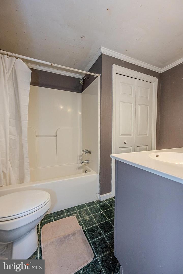 484 VIEWTOWN RD, AMISSVILLE, Virginia 20106, 4 Bedrooms Bedrooms, ,3 BathroomsBathrooms,Residential,For sale,484 VIEWTOWN RD,VARP2002094 MLS # VARP2002094