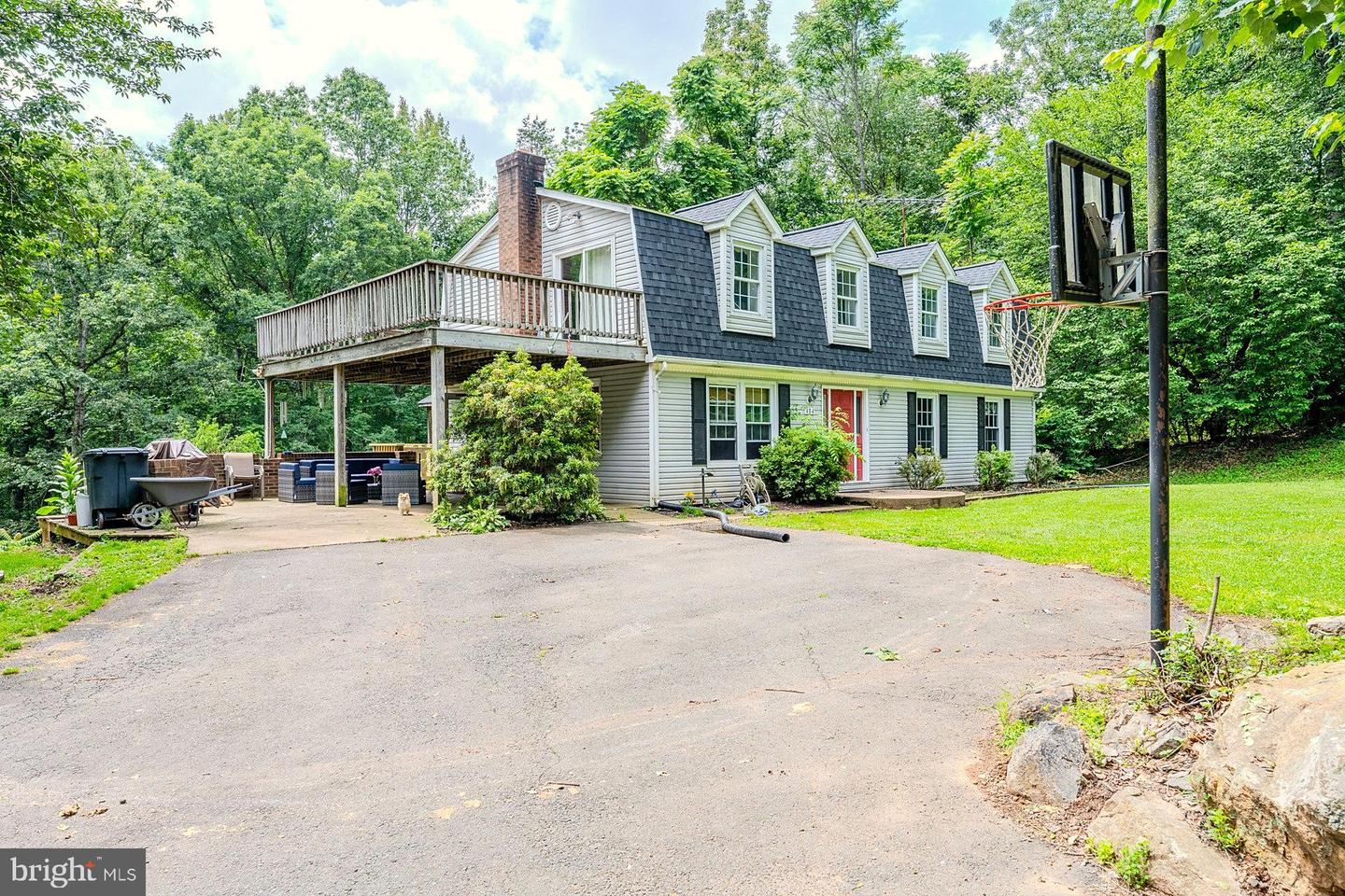 484 VIEWTOWN RD, AMISSVILLE, Virginia 20106, 4 Bedrooms Bedrooms, ,3 BathroomsBathrooms,Residential,For sale,484 VIEWTOWN RD,VARP2002094 MLS # VARP2002094