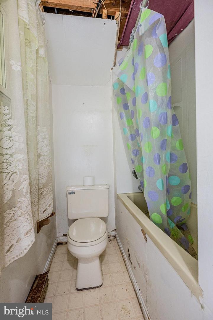 484 VIEWTOWN RD, AMISSVILLE, Virginia 20106, 4 Bedrooms Bedrooms, ,3 BathroomsBathrooms,Residential,For sale,484 VIEWTOWN RD,VARP2002094 MLS # VARP2002094