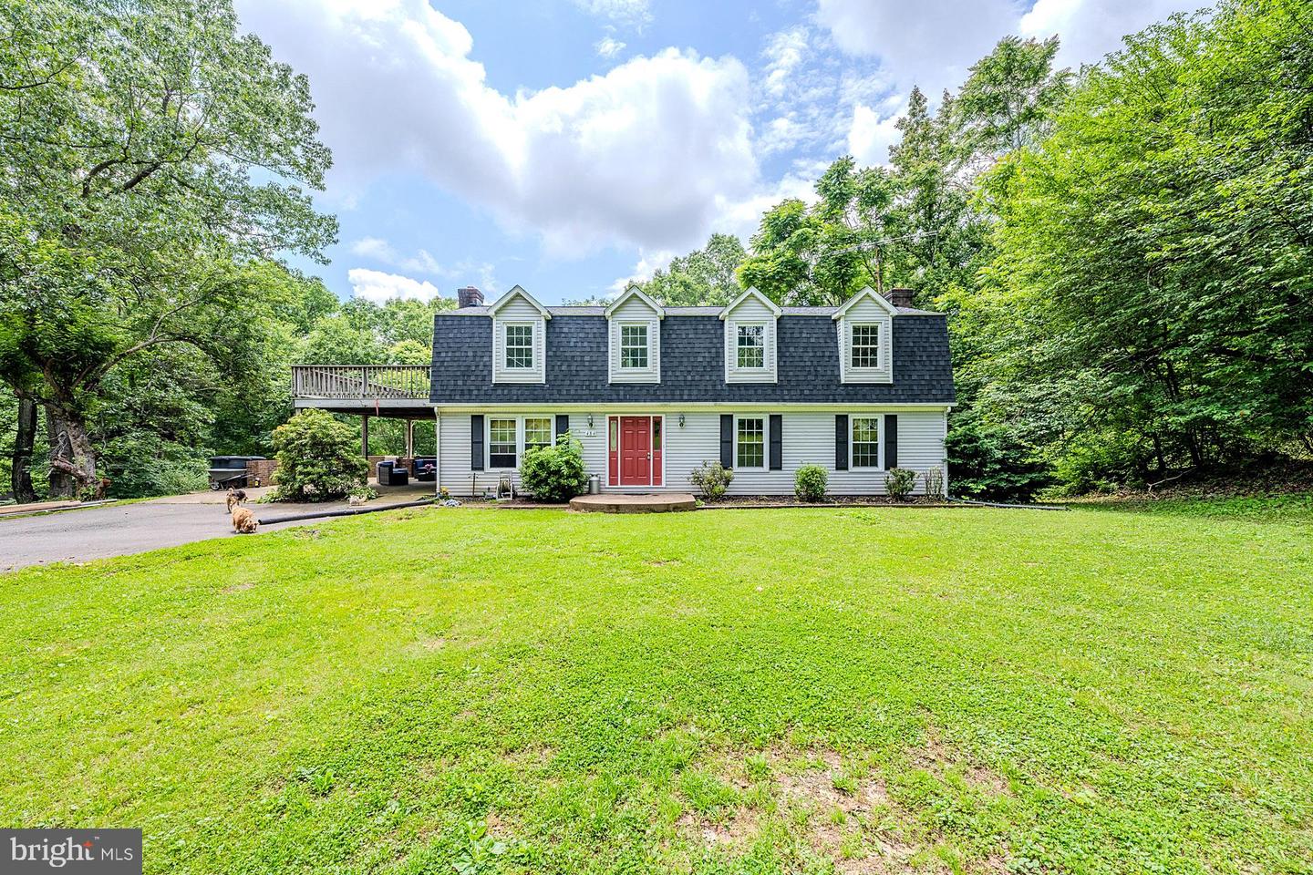 484 VIEWTOWN RD, AMISSVILLE, Virginia 20106, 4 Bedrooms Bedrooms, ,3 BathroomsBathrooms,Residential,For sale,484 VIEWTOWN RD,VARP2002094 MLS # VARP2002094