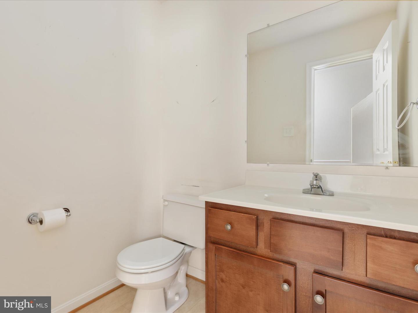 408 LEE ST, STRASBURG, Virginia 22657, 3 Bedrooms Bedrooms, ,2 BathroomsBathrooms,Residential,For sale,408 LEE ST,VASH2011510 MLS # VASH2011510