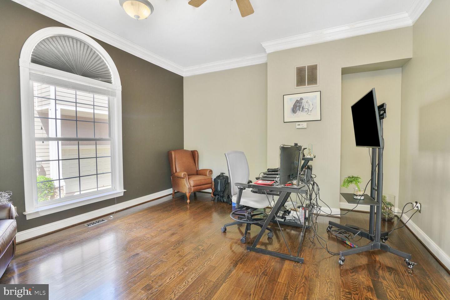 2830 NORBORNE PL, OAKTON, Virginia 22124, 4 Bedrooms Bedrooms, ,4 BathroomsBathrooms,Residential,For sale,2830 NORBORNE PL,VAFX2242230 MLS # VAFX2242230