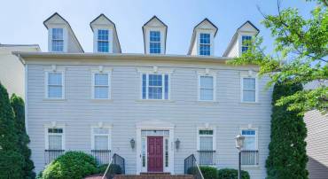 2830 NORBORNE PL, OAKTON, Virginia 22124, 4 Bedrooms Bedrooms, ,4 BathroomsBathrooms,Residential,For sale,2830 NORBORNE PL,VAFX2242230 MLS # VAFX2242230