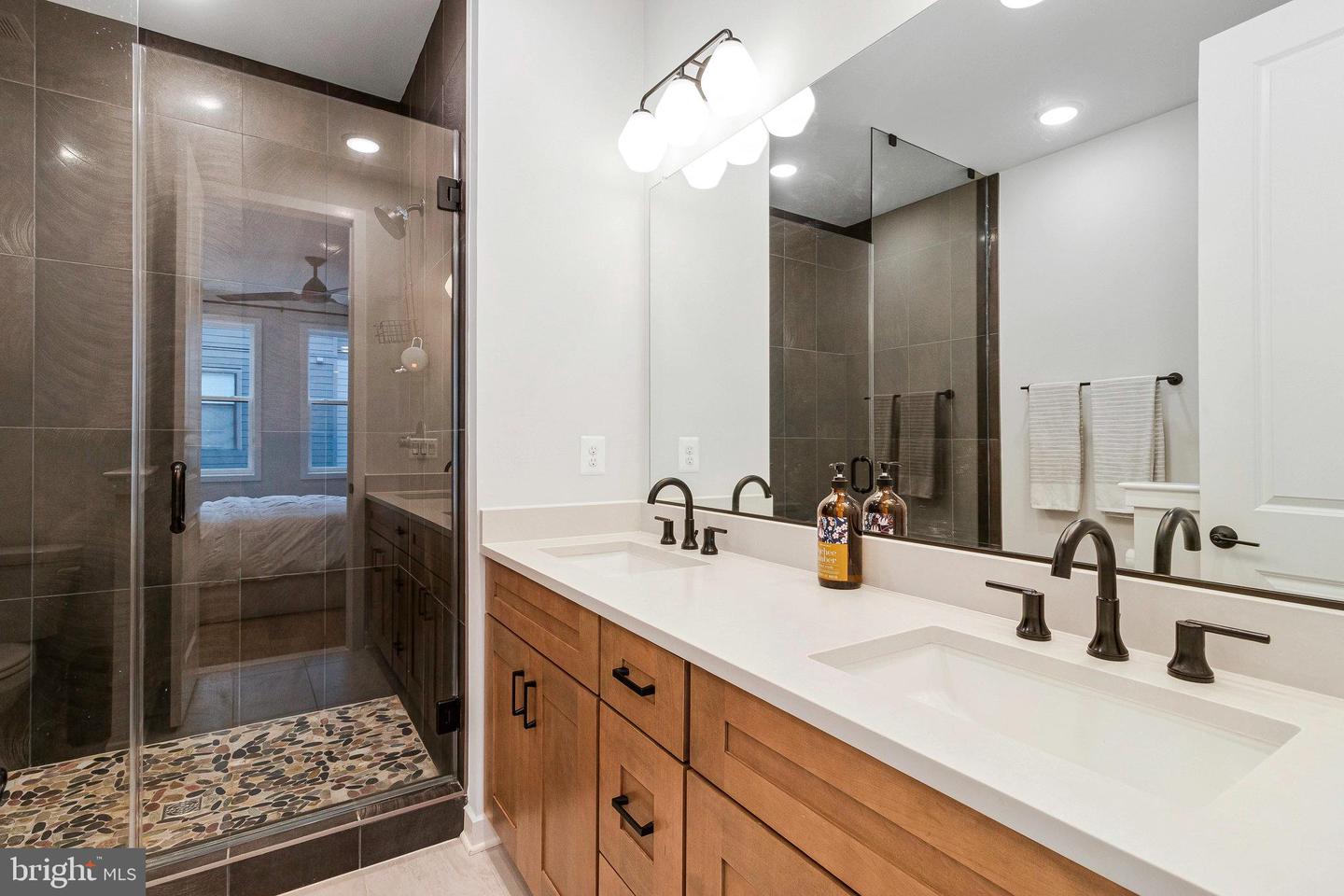4918 CUMBERLAND ST, ALEXANDRIA, Virginia 22304, 3 Bedrooms Bedrooms, ,3 BathroomsBathrooms,Residential,For sale,4918 CUMBERLAND ST,VAAX2045584 MLS # VAAX2045584