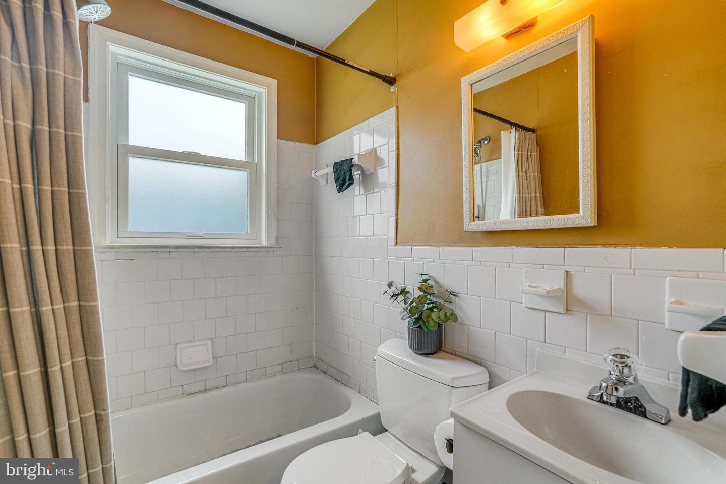 2900 BROOK DR, FALLS CHURCH, Virginia 22042, 4 Bedrooms Bedrooms, ,1 BathroomBathrooms,Residential,For sale,2900 BROOK DR,VAFX2242672 MLS # VAFX2242672