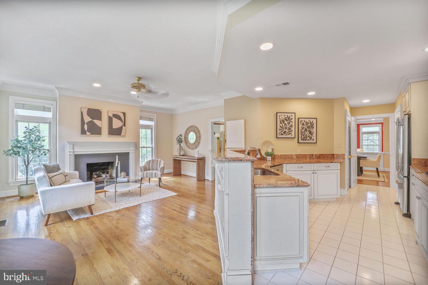 2053 MAYFAIR MCLEAN, FALLS CHURCH, Virginia 22043, 3 Bedrooms Bedrooms, ,3 BathroomsBathrooms,Residential,For sale,2053 MAYFAIR MCLEAN,VAFX2243542 MLS # VAFX2243542