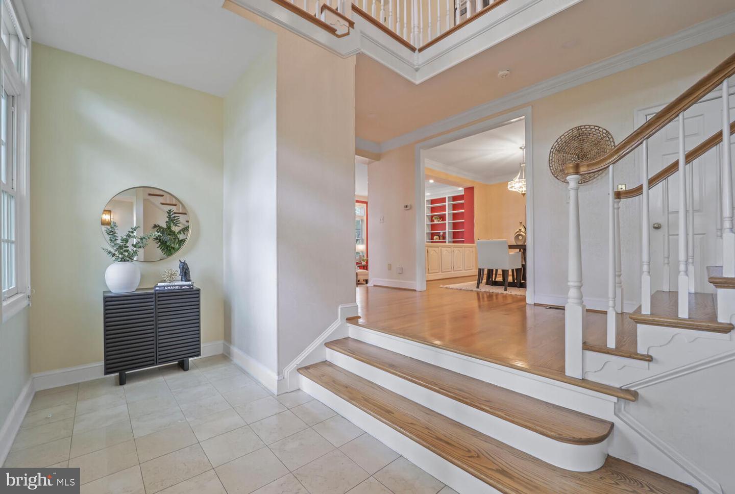 2053 MAYFAIR MCLEAN, FALLS CHURCH, Virginia 22043, 3 Bedrooms Bedrooms, ,3 BathroomsBathrooms,Residential,For sale,2053 MAYFAIR MCLEAN,VAFX2243542 MLS # VAFX2243542
