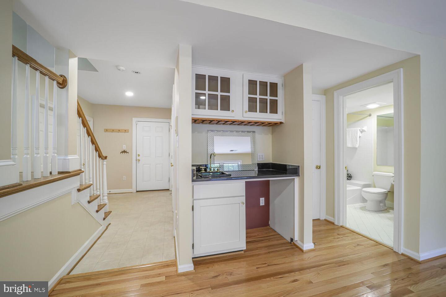 2053 MAYFAIR MCLEAN, FALLS CHURCH, Virginia 22043, 3 Bedrooms Bedrooms, ,3 BathroomsBathrooms,Residential,For sale,2053 MAYFAIR MCLEAN,VAFX2243542 MLS # VAFX2243542