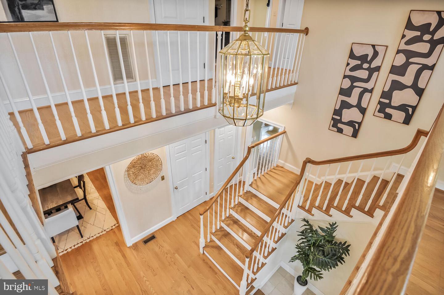 2053 MAYFAIR MCLEAN, FALLS CHURCH, Virginia 22043, 3 Bedrooms Bedrooms, ,3 BathroomsBathrooms,Residential,For sale,2053 MAYFAIR MCLEAN,VAFX2243542 MLS # VAFX2243542