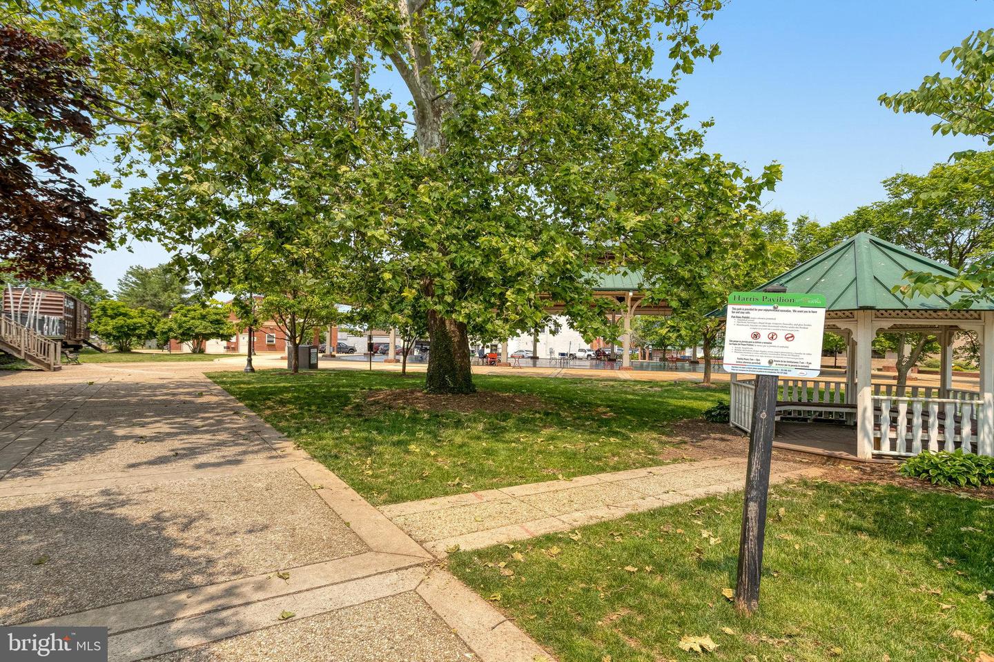 9509 LINCOLN AVE, MANASSAS, Virginia 20110, 4 Bedrooms Bedrooms, ,2 BathroomsBathrooms,Residential,For sale,9509 LINCOLN AVE,VAMN2008406 MLS # VAMN2008406