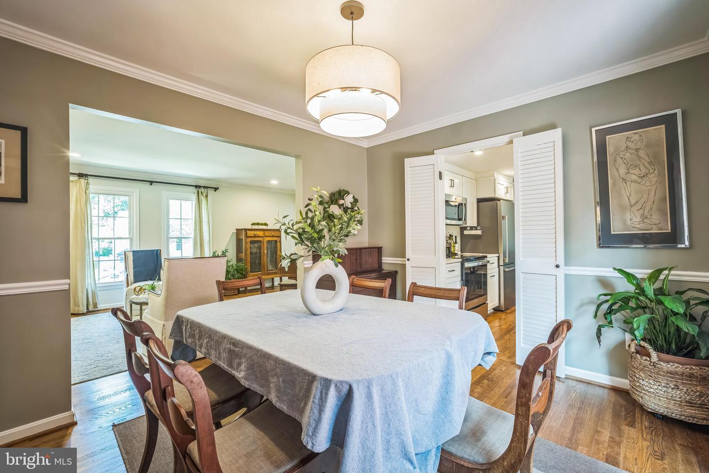 3930 6TH ST S, ARLINGTON, Virginia 22204, 4 Bedrooms Bedrooms, ,2 BathroomsBathrooms,Residential,For sale,3930 6TH ST S,VAAR2058326 MLS # VAAR2058326