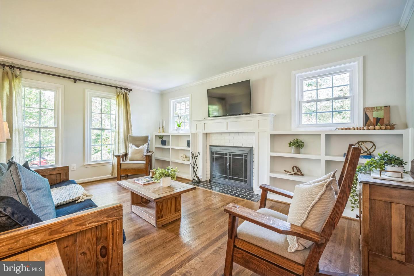 3930 6TH ST S, ARLINGTON, Virginia 22204, 4 Bedrooms Bedrooms, ,2 BathroomsBathrooms,Residential,For sale,3930 6TH ST S,VAAR2058326 MLS # VAAR2058326