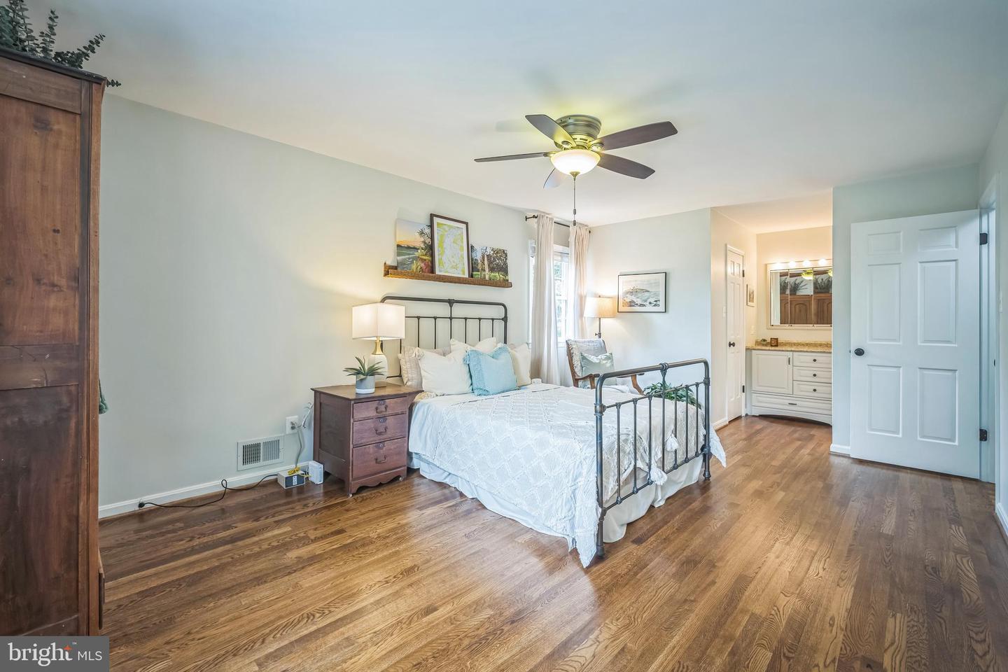 3930 6TH ST S, ARLINGTON, Virginia 22204, 4 Bedrooms Bedrooms, ,2 BathroomsBathrooms,Residential,For sale,3930 6TH ST S,VAAR2058326 MLS # VAAR2058326