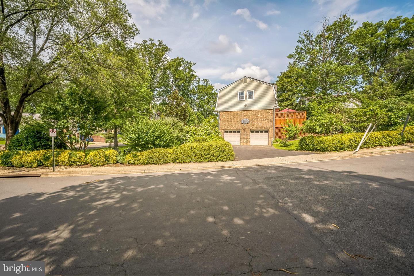 3930 6TH ST S, ARLINGTON, Virginia 22204, 4 Bedrooms Bedrooms, ,2 BathroomsBathrooms,Residential,For sale,3930 6TH ST S,VAAR2058326 MLS # VAAR2058326