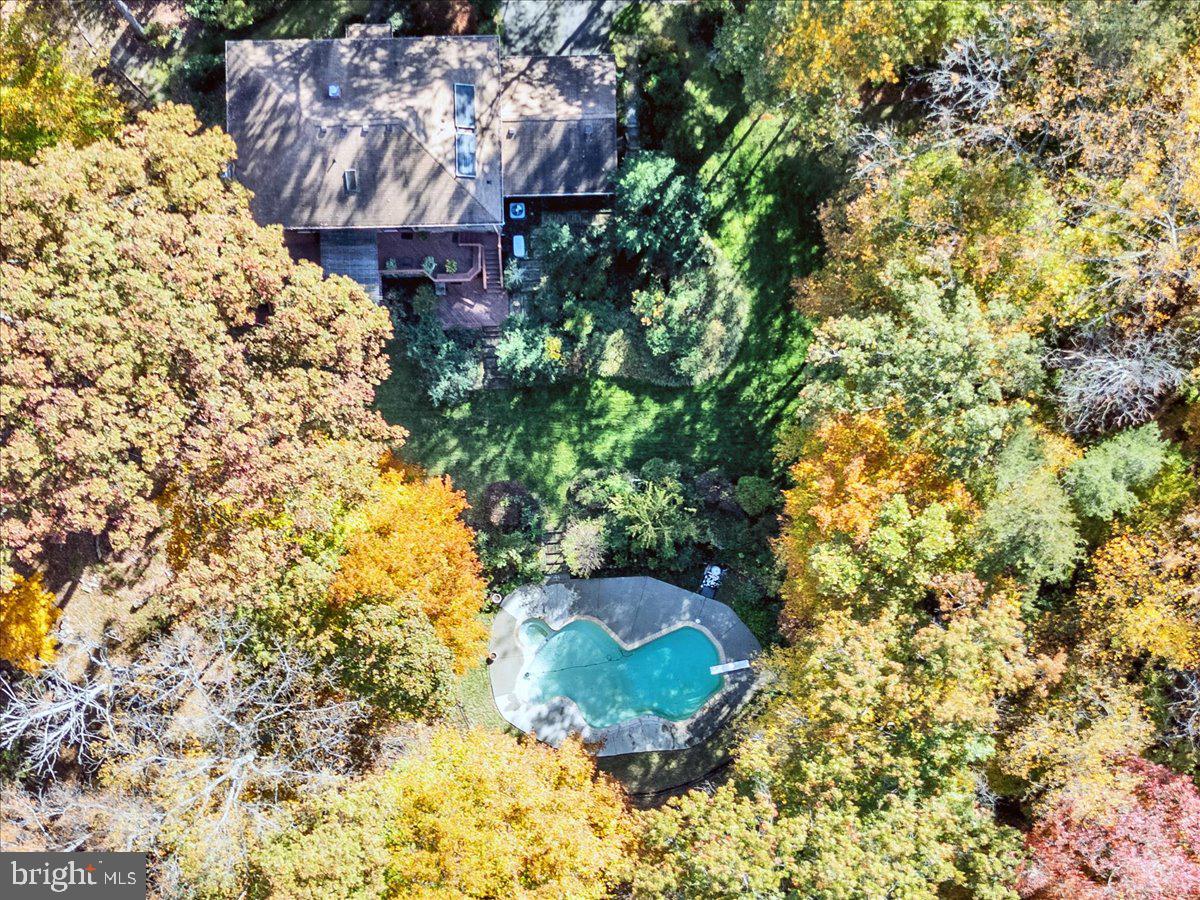 8150 WOLF RUN SHOALS RD, CLIFTON, Virginia 20124, 5 Bedrooms Bedrooms, ,3 BathroomsBathrooms,Residential,For sale,8150 WOLF RUN SHOALS RD,VAFX2243924 MLS # VAFX2243924