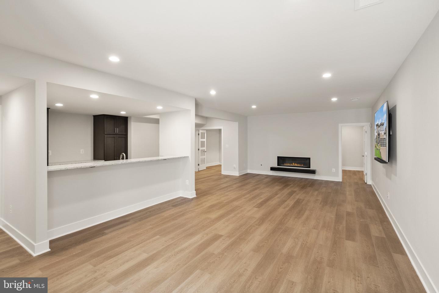 1554 DAVIDSON RD, MCLEAN, Virginia 22101, 5 Bedrooms Bedrooms, ,5 BathroomsBathrooms,Residential,For sale,1554 DAVIDSON RD,VAFX2244088 MLS # VAFX2244088