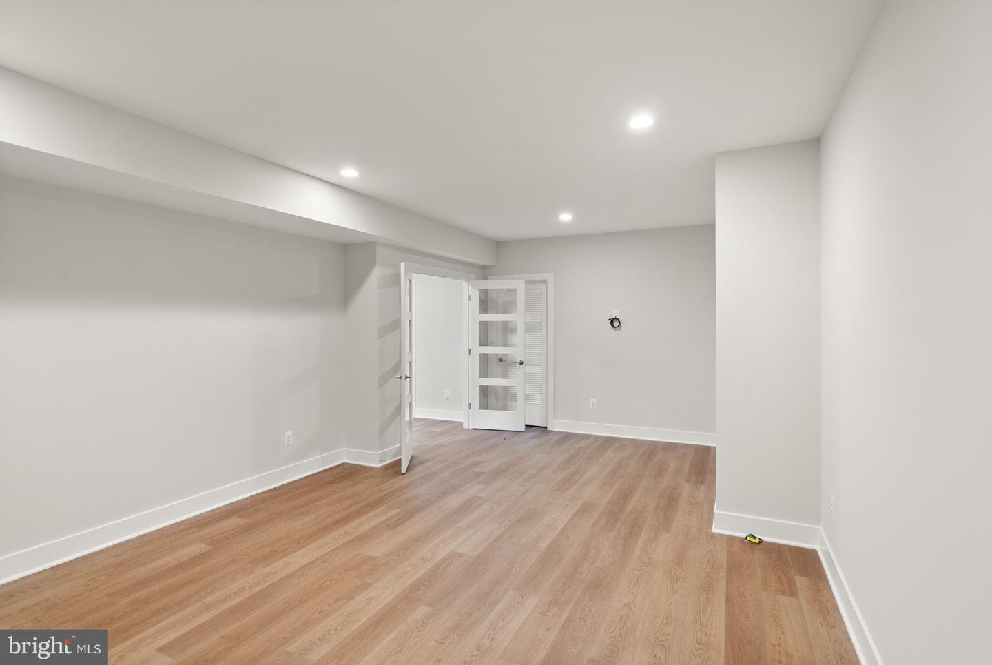 1554 DAVIDSON RD, MCLEAN, Virginia 22101, 5 Bedrooms Bedrooms, ,5 BathroomsBathrooms,Residential,For sale,1554 DAVIDSON RD,VAFX2244088 MLS # VAFX2244088