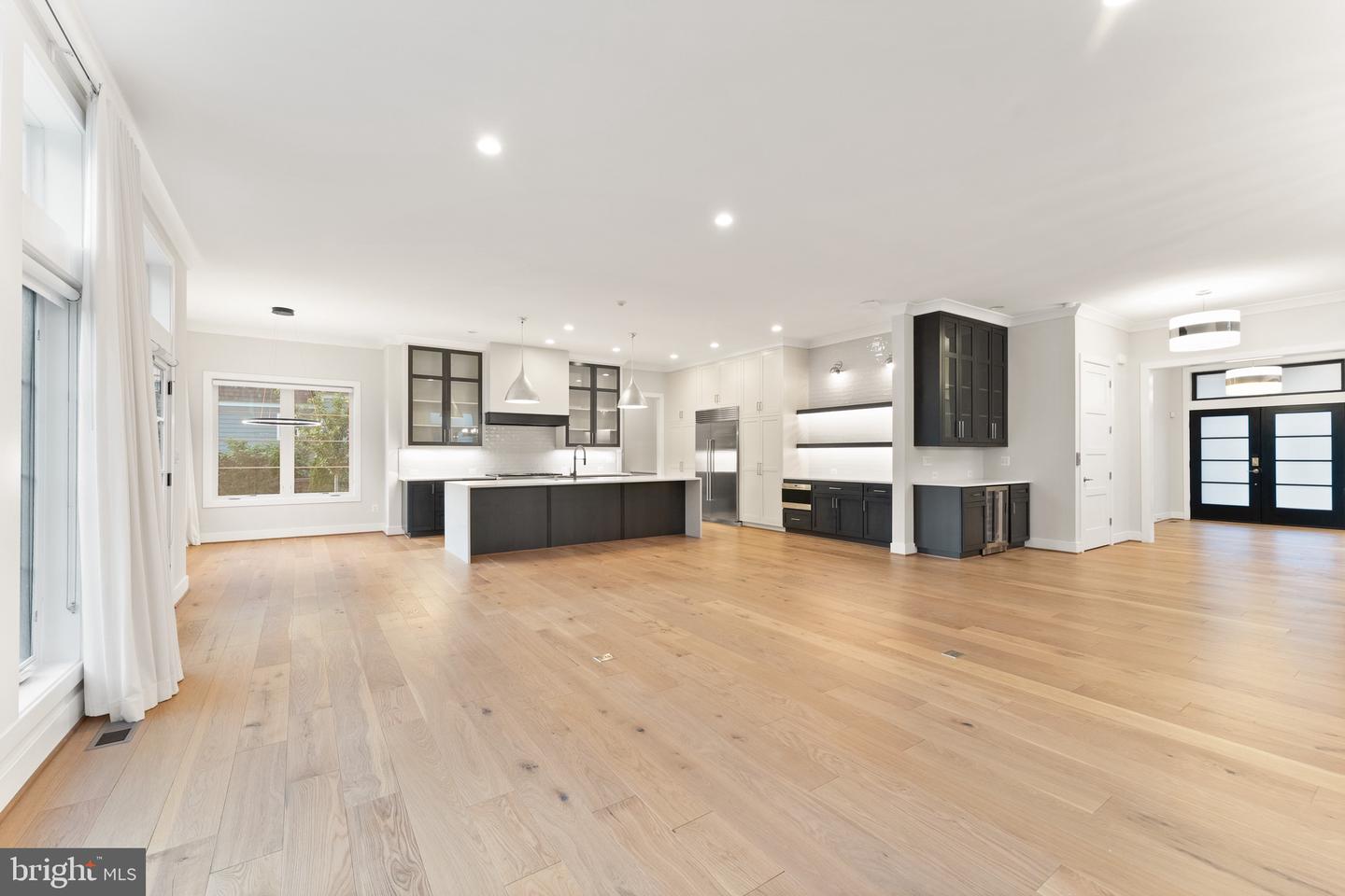 1554 DAVIDSON RD, MCLEAN, Virginia 22101, 5 Bedrooms Bedrooms, ,5 BathroomsBathrooms,Residential,For sale,1554 DAVIDSON RD,VAFX2244088 MLS # VAFX2244088