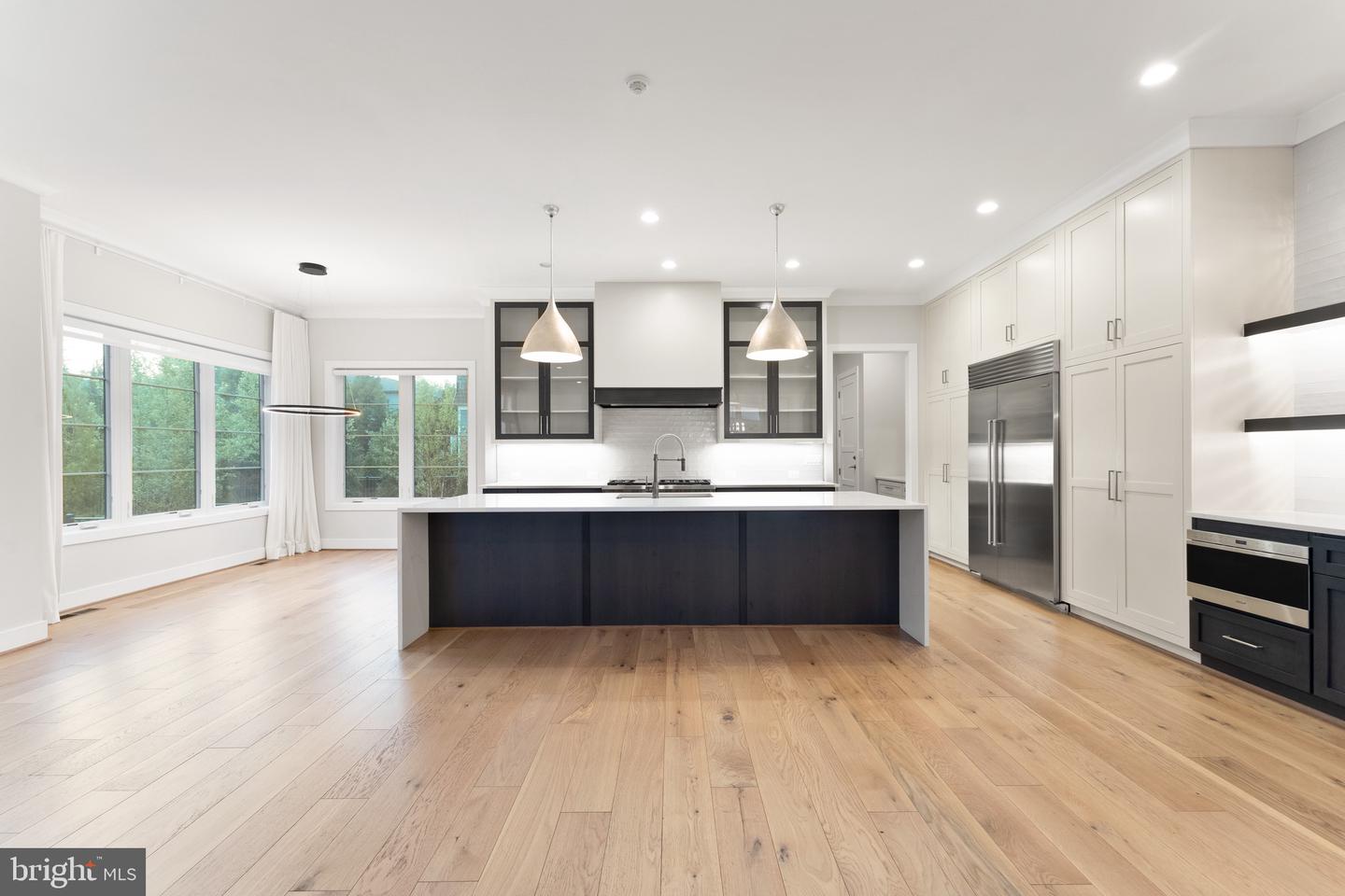 1554 DAVIDSON RD, MCLEAN, Virginia 22101, 5 Bedrooms Bedrooms, ,5 BathroomsBathrooms,Residential,For sale,1554 DAVIDSON RD,VAFX2244088 MLS # VAFX2244088