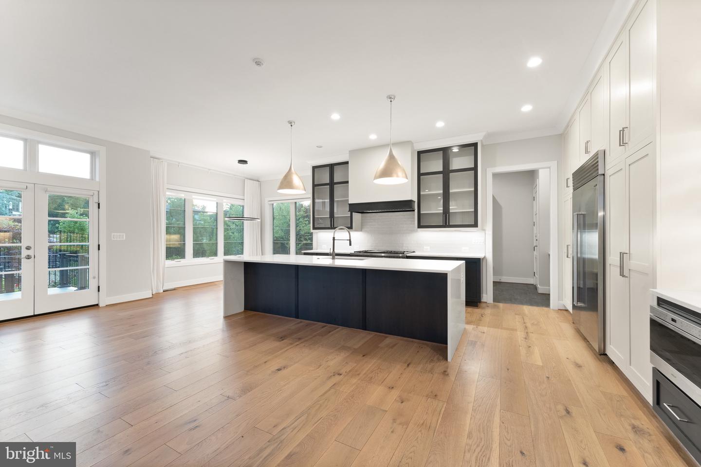 1554 DAVIDSON RD, MCLEAN, Virginia 22101, 5 Bedrooms Bedrooms, ,5 BathroomsBathrooms,Residential,For sale,1554 DAVIDSON RD,VAFX2244088 MLS # VAFX2244088