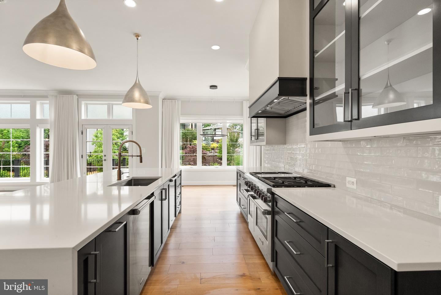 1554 DAVIDSON RD, MCLEAN, Virginia 22101, 5 Bedrooms Bedrooms, ,5 BathroomsBathrooms,Residential,For sale,1554 DAVIDSON RD,VAFX2244088 MLS # VAFX2244088