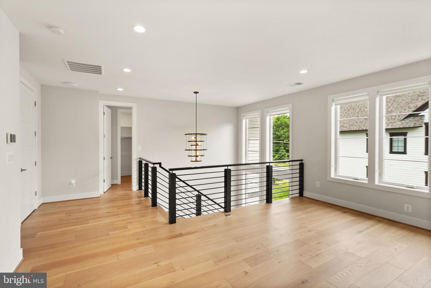 1554 DAVIDSON RD, MCLEAN, Virginia 22101, 5 Bedrooms Bedrooms, ,5 BathroomsBathrooms,Residential,For sale,1554 DAVIDSON RD,VAFX2244088 MLS # VAFX2244088