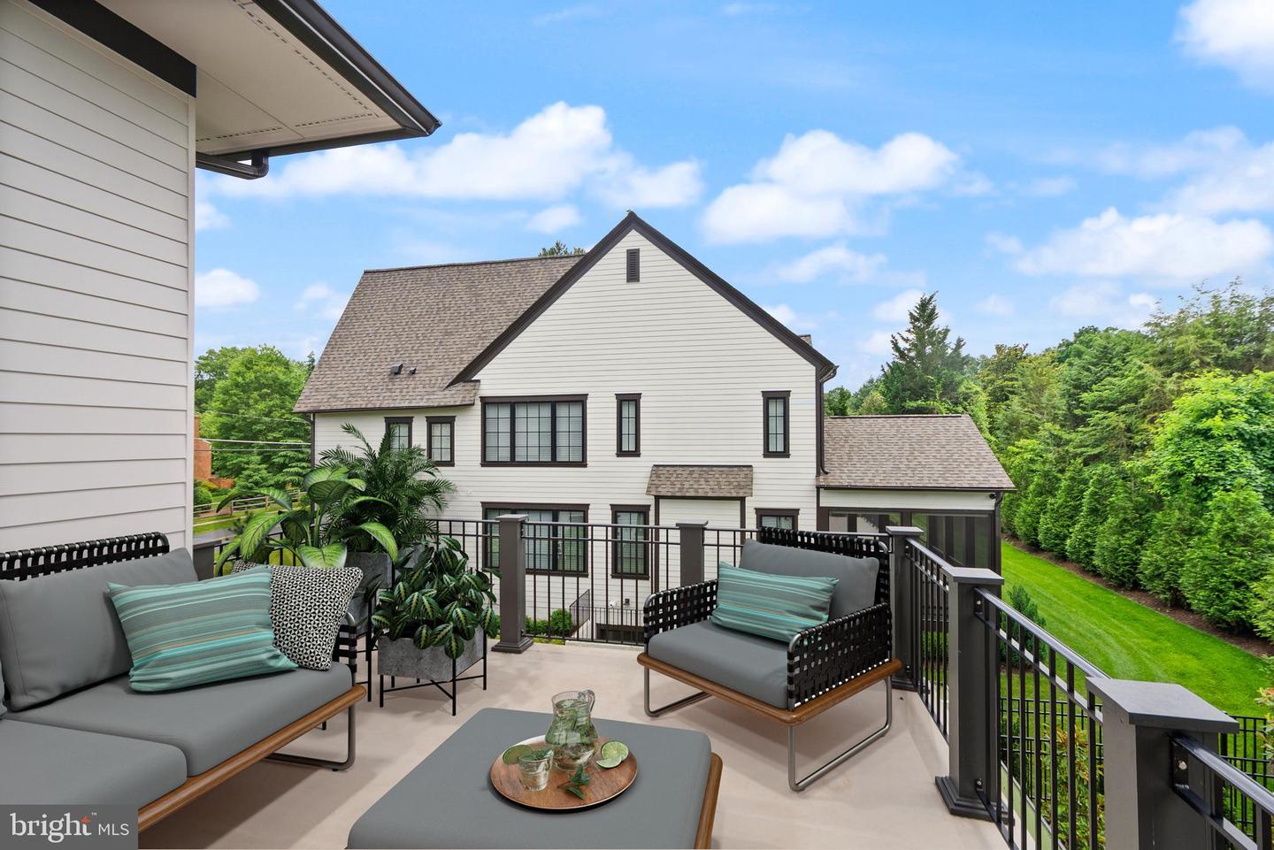 1554 DAVIDSON RD, MCLEAN, Virginia 22101, 5 Bedrooms Bedrooms, ,5 BathroomsBathrooms,Residential,For sale,1554 DAVIDSON RD,VAFX2244088 MLS # VAFX2244088
