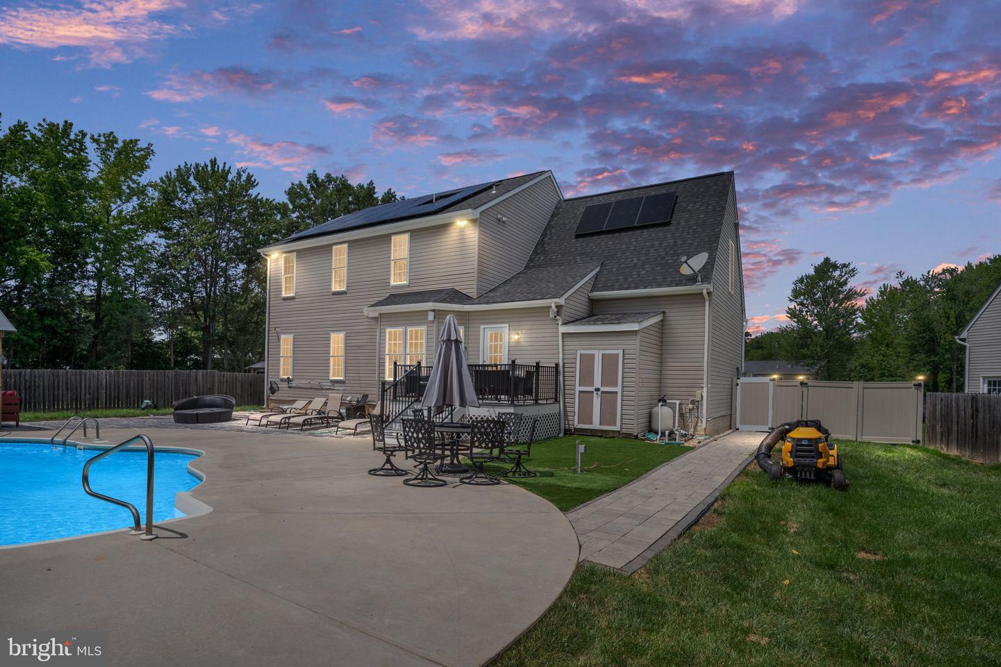 933 CHURCHILL DR, FREDERICKSBURG, Virginia 22407, 5 Bedrooms Bedrooms, ,3 BathroomsBathrooms,Residential,For sale,933 CHURCHILL DR,VASP2033546 MLS # VASP2033546