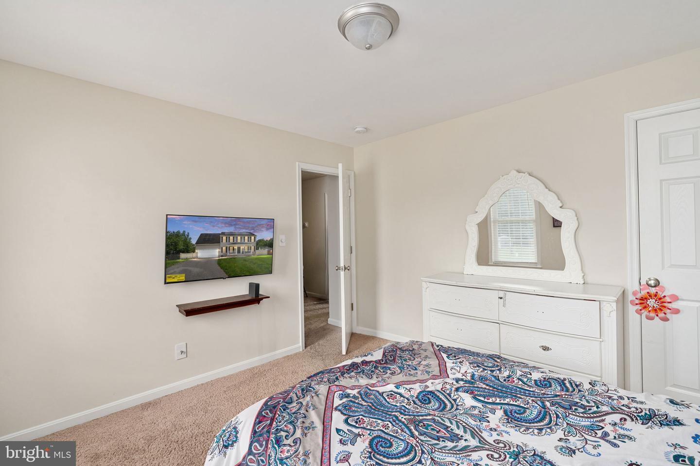 933 CHURCHILL DR, FREDERICKSBURG, Virginia 22407, 5 Bedrooms Bedrooms, ,3 BathroomsBathrooms,Residential,For sale,933 CHURCHILL DR,VASP2033546 MLS # VASP2033546