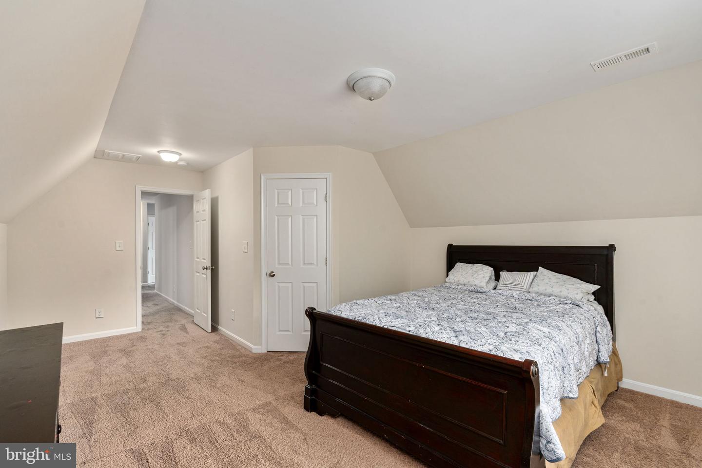 933 CHURCHILL DR, FREDERICKSBURG, Virginia 22407, 5 Bedrooms Bedrooms, ,3 BathroomsBathrooms,Residential,For sale,933 CHURCHILL DR,VASP2033546 MLS # VASP2033546