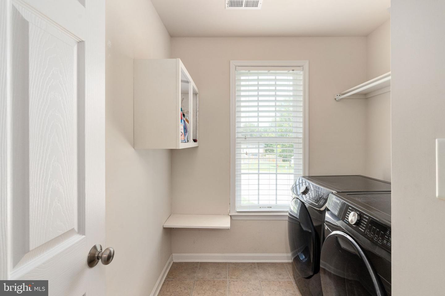 933 CHURCHILL DR, FREDERICKSBURG, Virginia 22407, 5 Bedrooms Bedrooms, ,3 BathroomsBathrooms,Residential,For sale,933 CHURCHILL DR,VASP2033546 MLS # VASP2033546