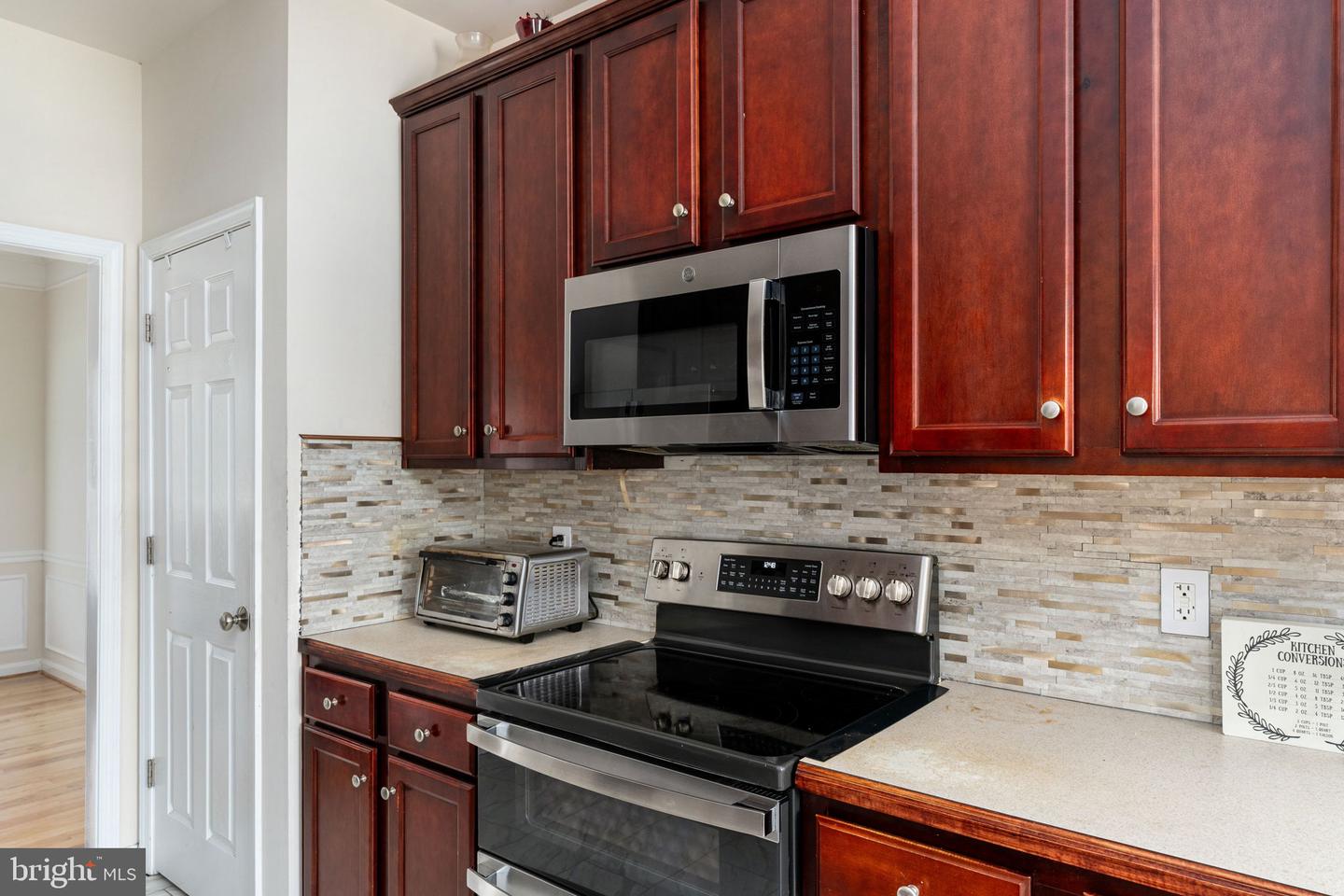 933 CHURCHILL DR, FREDERICKSBURG, Virginia 22407, 5 Bedrooms Bedrooms, ,3 BathroomsBathrooms,Residential,For sale,933 CHURCHILL DR,VASP2033546 MLS # VASP2033546