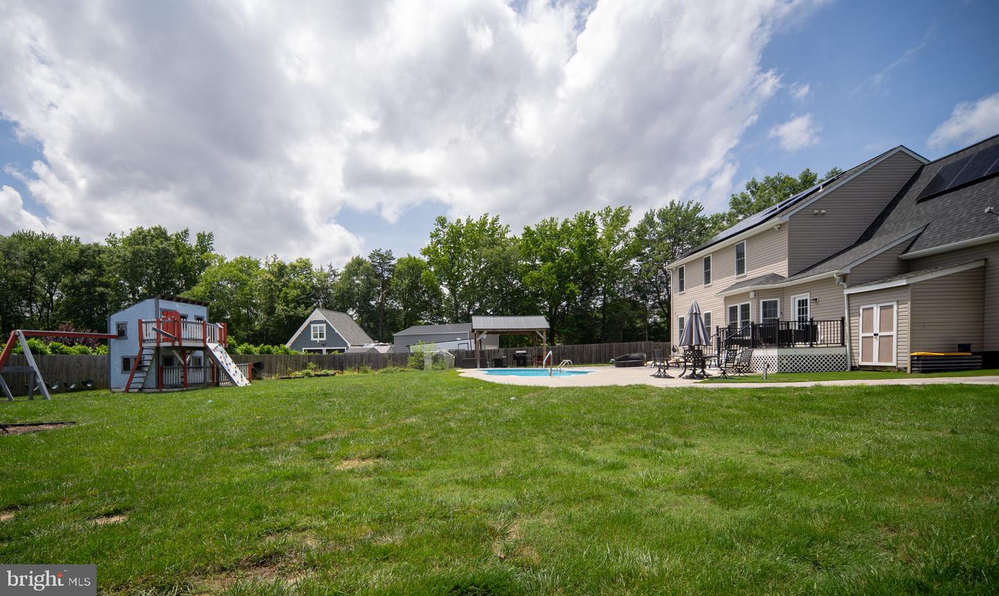 933 CHURCHILL DR, FREDERICKSBURG, Virginia 22407, 5 Bedrooms Bedrooms, ,3 BathroomsBathrooms,Residential,For sale,933 CHURCHILL DR,VASP2033546 MLS # VASP2033546